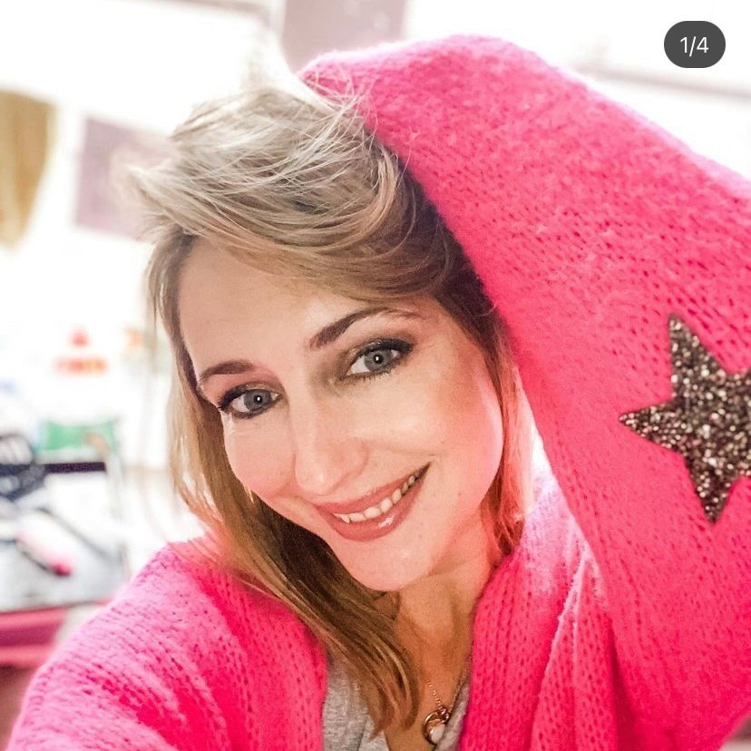 Portrait of Ali Bastian